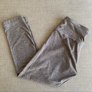 Lululemon heather grey cropped leggings